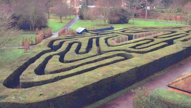 Hampton-Court-Maze
