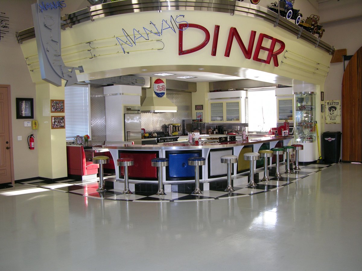 oh-and-a-fully-functional-retro-diner-they-hold-around-100-cars-in-all