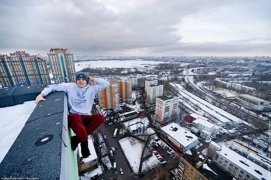 ukrainian-daredevil-hangs-from-buildings-mustang-wanted-2
