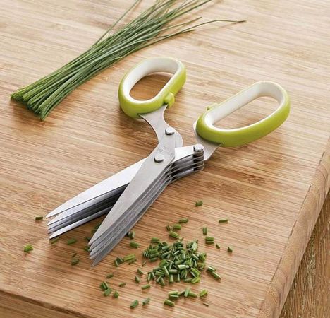 7-herb-scissors_result