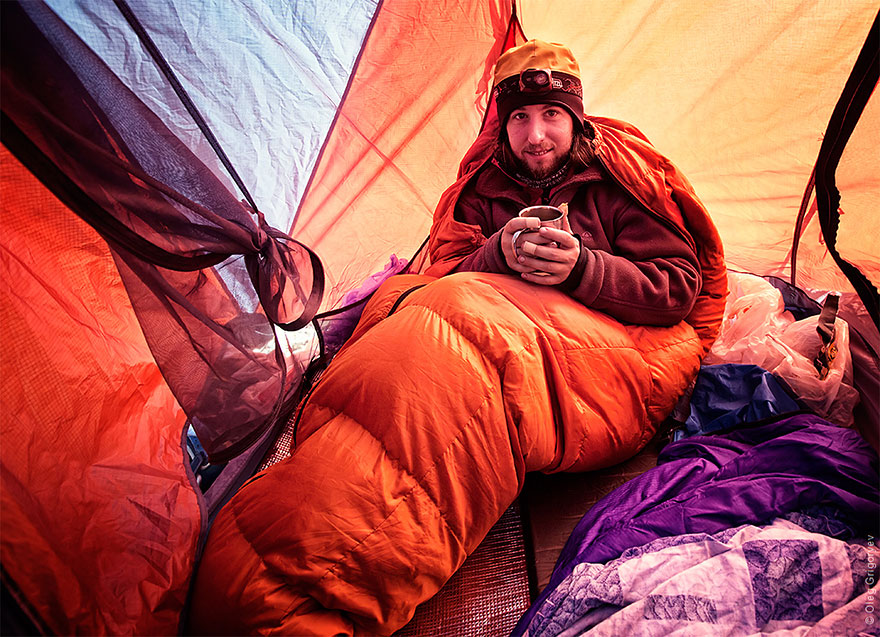 morning-views-from-the-tent-photography-oleg-grigoryev-10